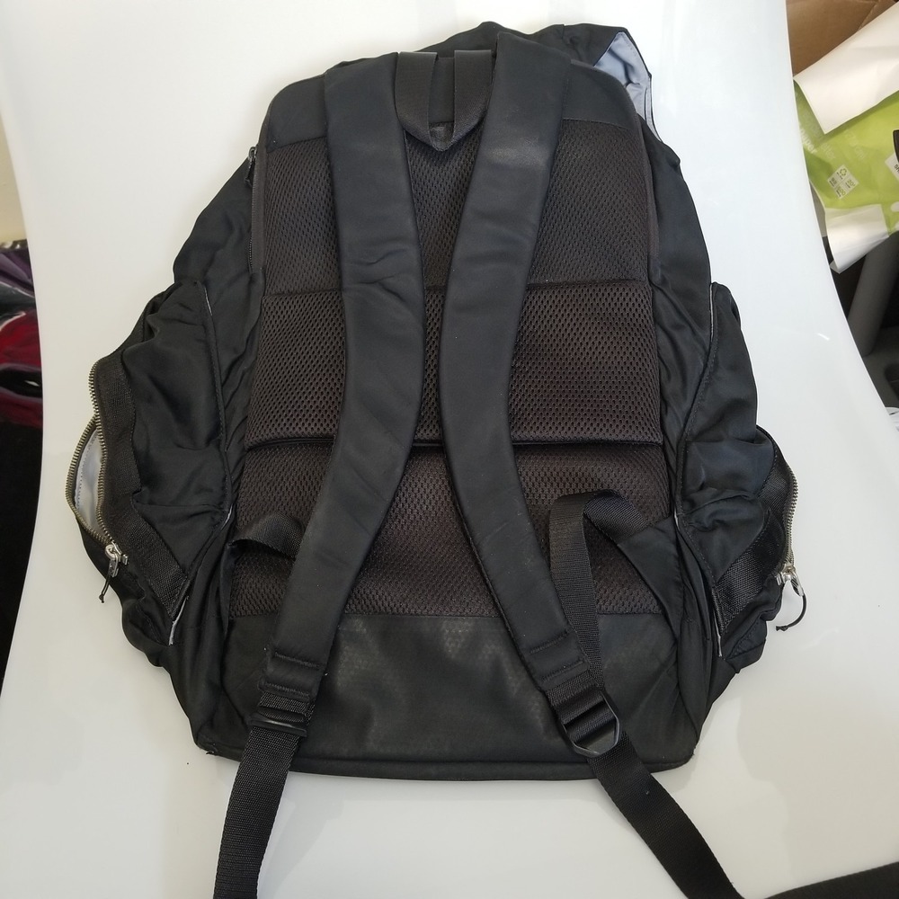 Lululemon Backpack Womens Large Black Rucksack Gym Travel Commuter Flap Bag - Picture 2 of 9